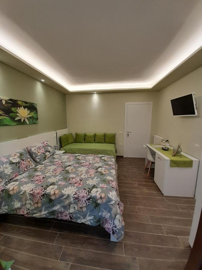 L'Oasi Di Venere Bed And Breakfast Казерта Экстерьер фото